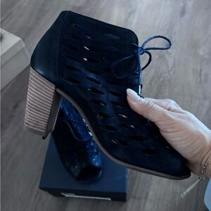 Paul Green Black Heels